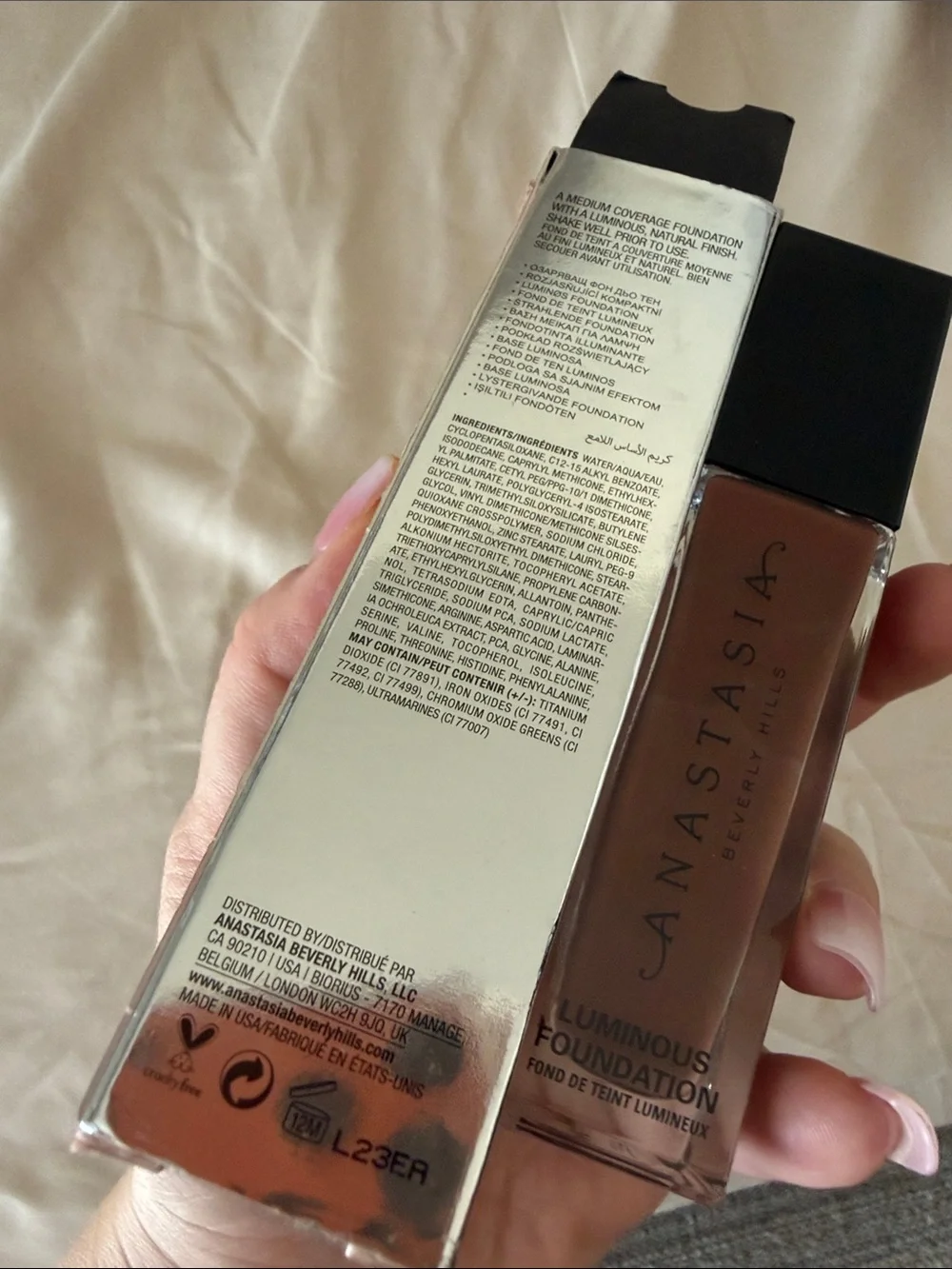Anastasia Beverly Hills Luminous Foundation - 560W Warm Deep